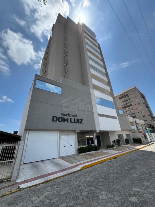 APARTAMENTO PARA ALUGAR R$ 5.500,00 E VENDA R$ R$1.260.000,00 BAIRRO CENTRO DE NAVEGANTES!