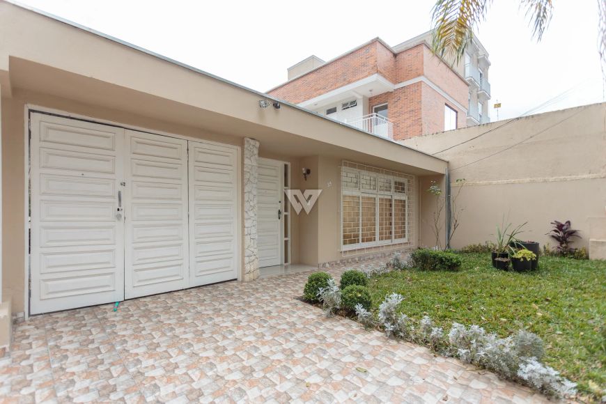 Casa no Alto da XV, residencial ou comercial, 153m, 3 qtos, 1 suite, 2 vagas, terreno153m, ZR3
