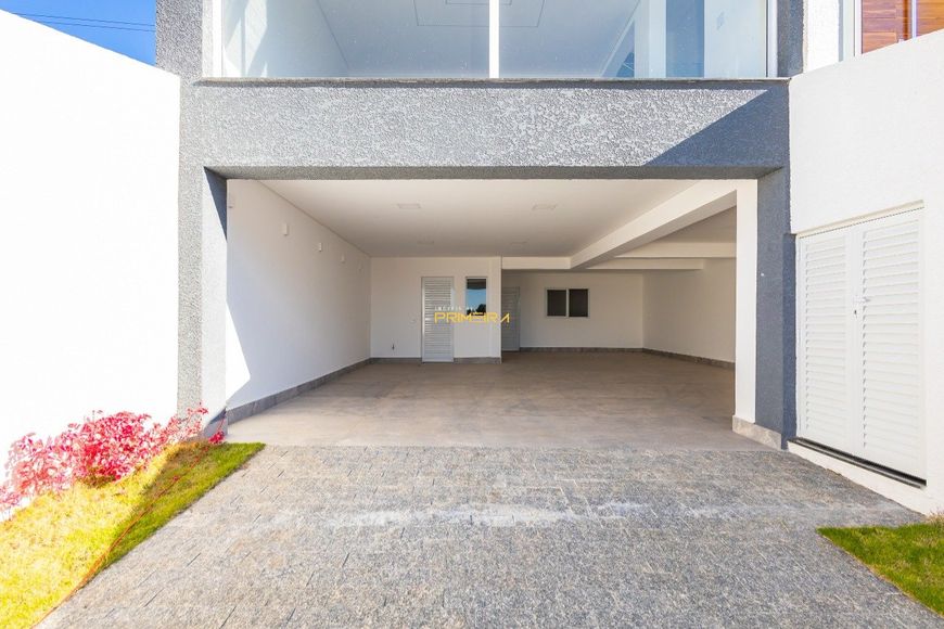 Casa Condomínio reserva Bonvini - 3 suítes 5 vagas 350m² privativos com Quintal