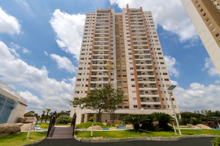 APARTAMENTO SEMIMOBILIADO COM 2 QUARTOS NO PARQUE ECOVILLE, COM VISTA LIVRE