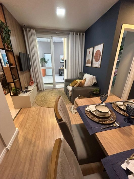 Apartamento á venda com 2 quartos, sacada com churrasqueira e garagem no Prado Velho - Curitiba - PR
