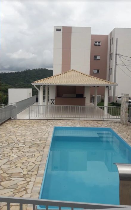 Apto 02 quartos, excelente localização em Santa Luzia