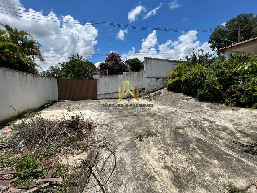 Excelente oportunidade no Bairro Moreira, Terreno com uma localização privilegiada!!!