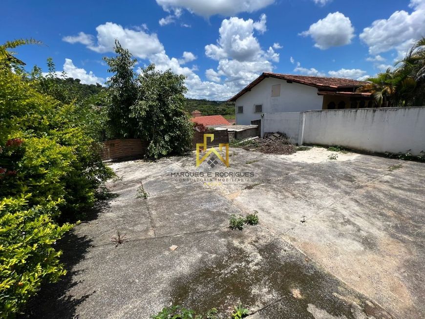 Excelente oportunidade no Bairro Moreira, Terreno com uma localização privilegiada!!!