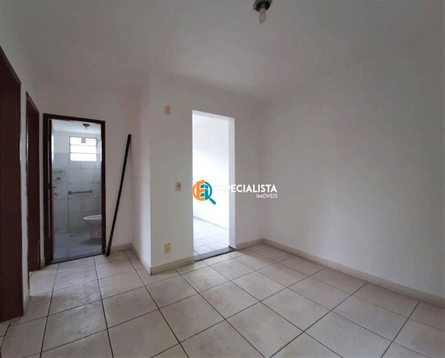 Apartamento com 2 dormitórios à venda, 44 m² por R$ 110.000,00 - Córrego das Calçadas - Santa Luzia/