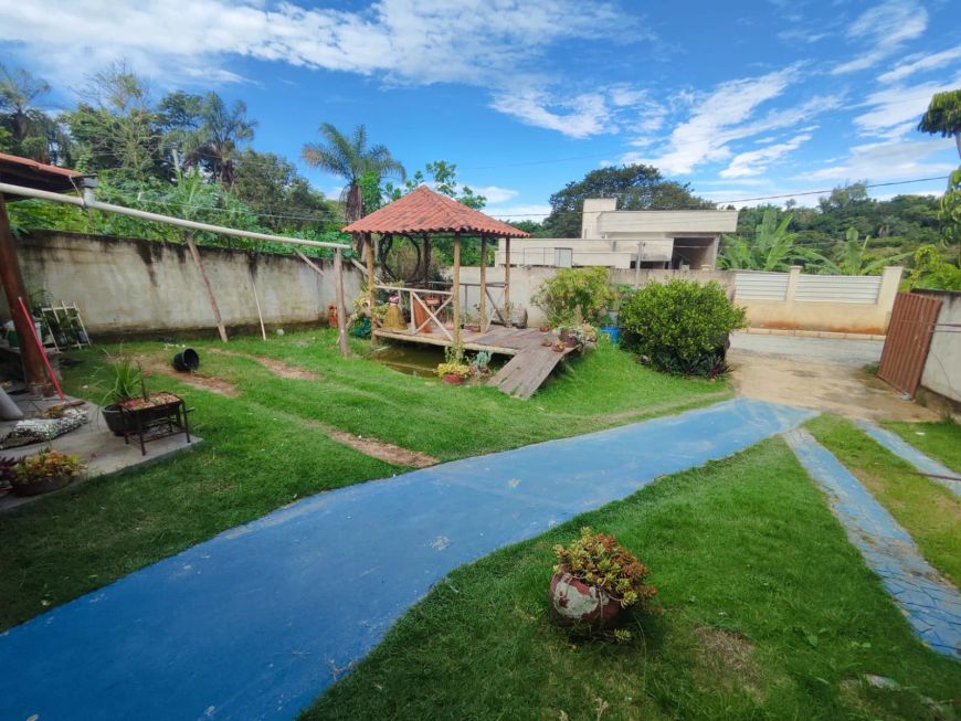 Imóvel para aluguel e venda tem 190 metros com 3 quartos em Córrego Frio - Santa Luzia - MG