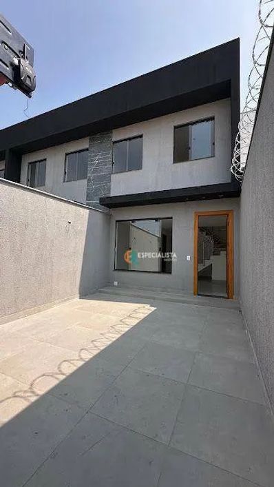 Casa com 3 Quartos à venda, 84 m² por R$ 455.000 - Novo Centro - Santa Luzia/MG