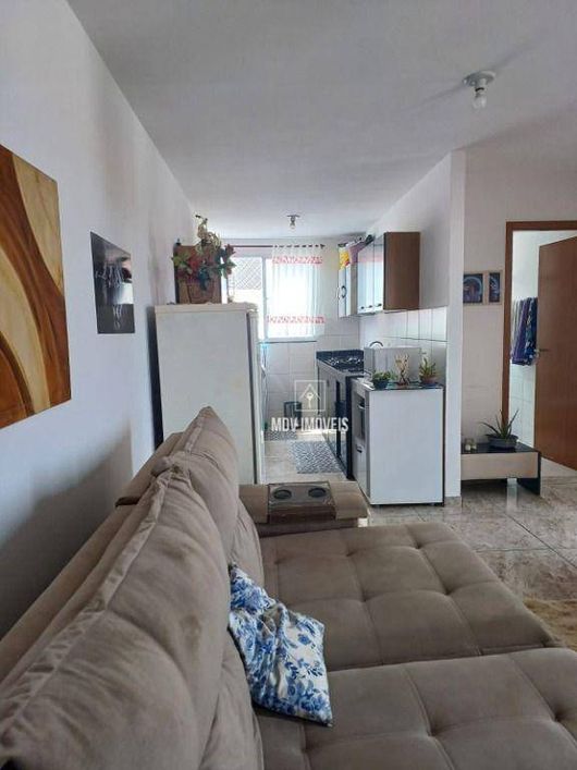 Apartamento 2 quartos com armários planejados na cozinha em Santa Luzia!