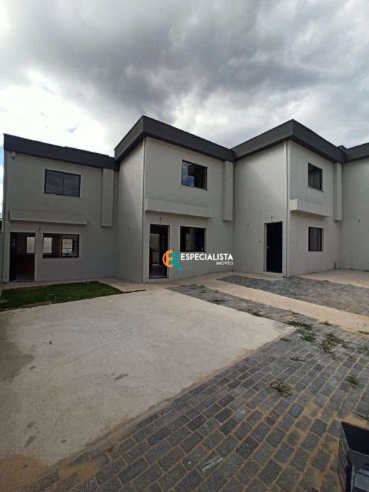 Casa com 2 Quarts à venda, 60 m² por R$ 300.000 - Adeodato - Santa Luzia/MG