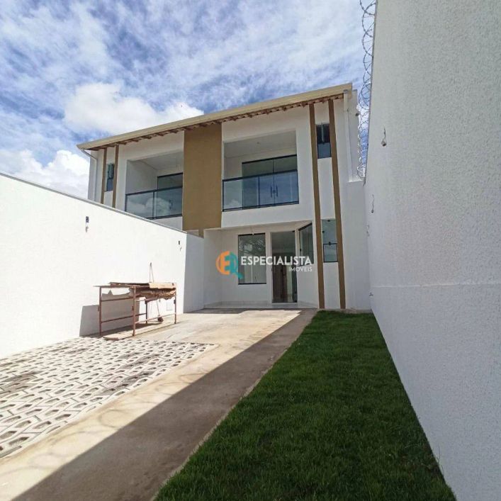 Casa 3 quartos, sendo 2 suítes, 112 m² por R$ 600.000 - Liberdade - Santa Luzia/MG