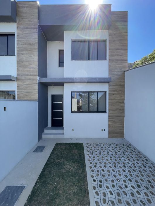Casa para venda tem 66 metros quadrados com 2 quartos em Liberdade - Santa Luzia - Minas Gerais
