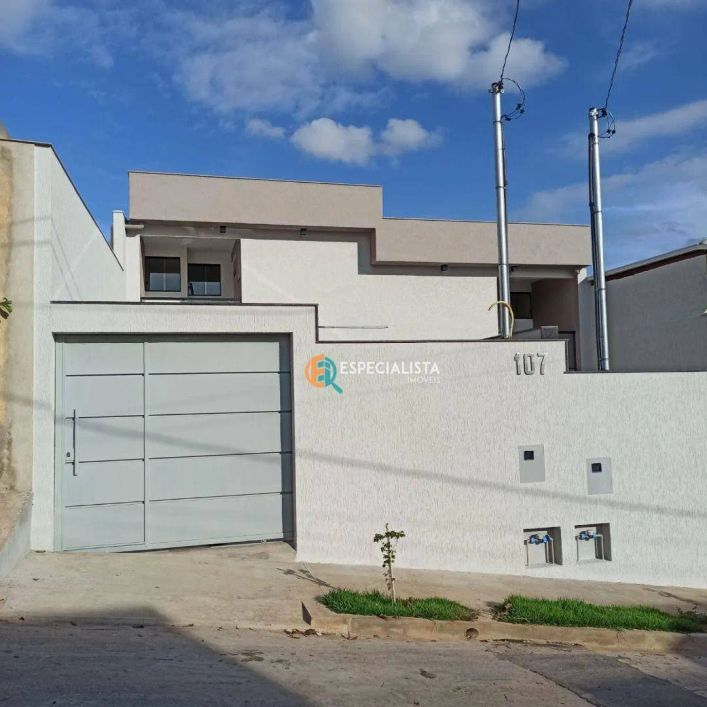 Casa com 3 quartos à venda, 120 m² por R$ 650.000 - Liberdade - Santa Luzia/MG