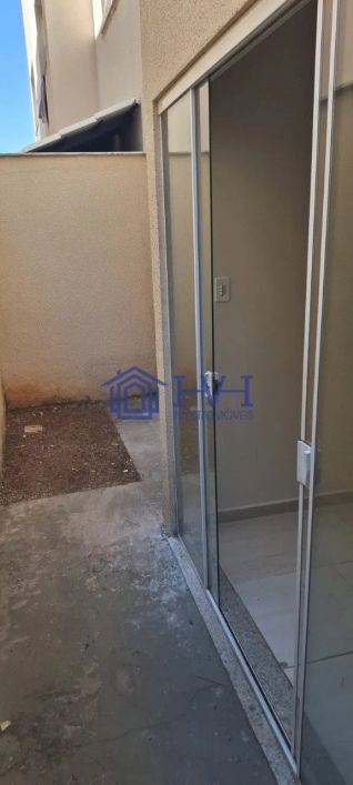 Apartamento com Área Privativa, Santa Luzia- Venda