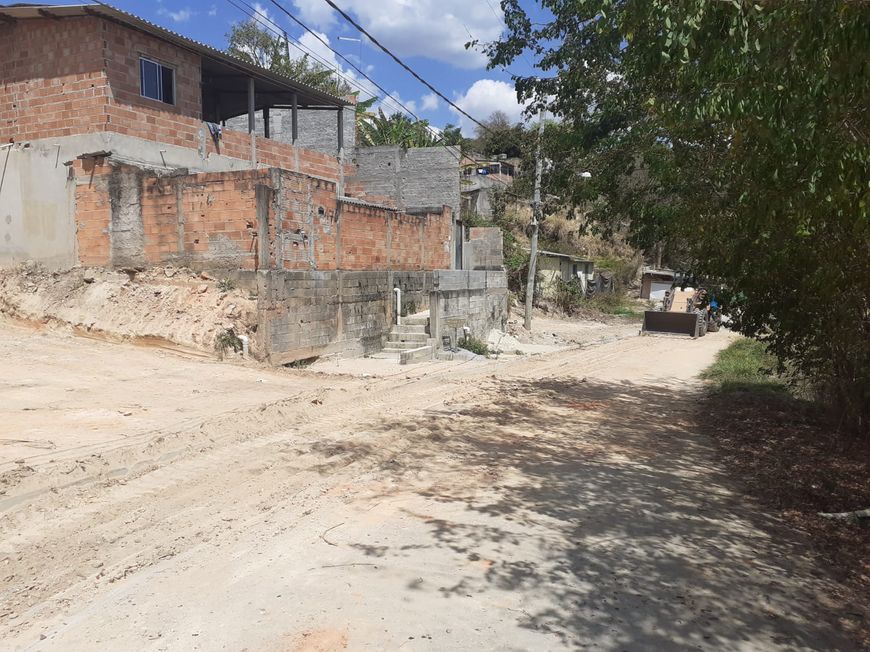 TROCO por carro lote com 360 mts registrado, aceito carro.