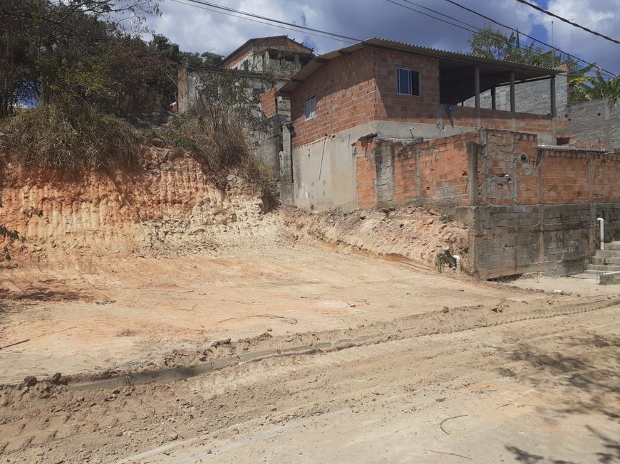 TROCO por carro lote com 360 mts registrado, aceito carro.