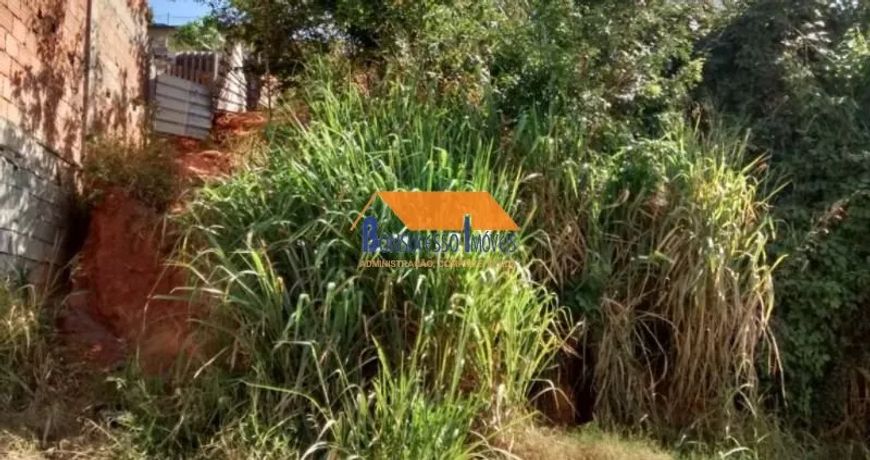 Terreno em Santa Luzia, no bairro São Cosme De Baixo (São Benedito), à venda.