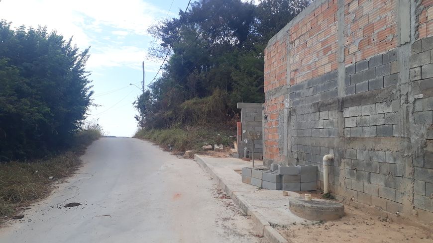 Troco por carro Lote Barato e registrado em Santa Luzia
