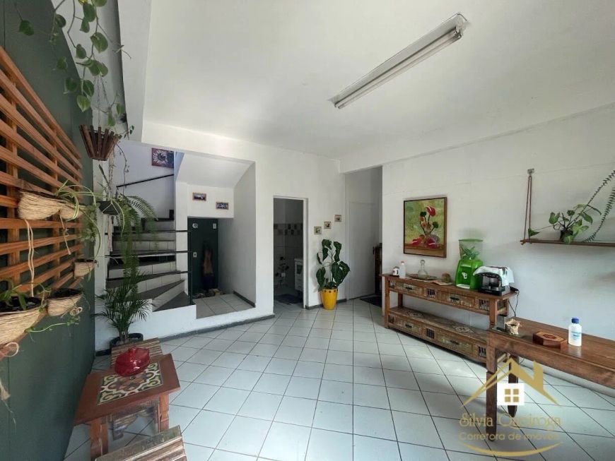 Casa Comercial no Bairro Frimisa - Santa Luzia