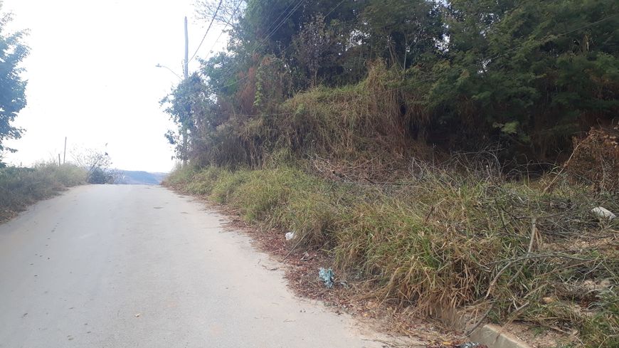Vendo ou troco por carro lote registrado barato com 360 mts registrado em Sta. Luzia