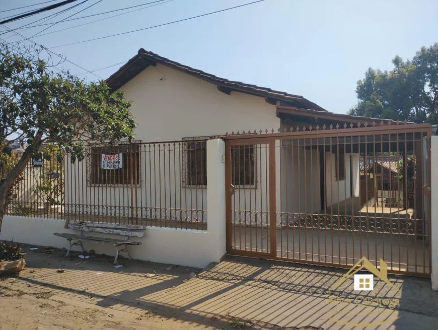 Casa de Alvenaria de esquina - Adeodato
