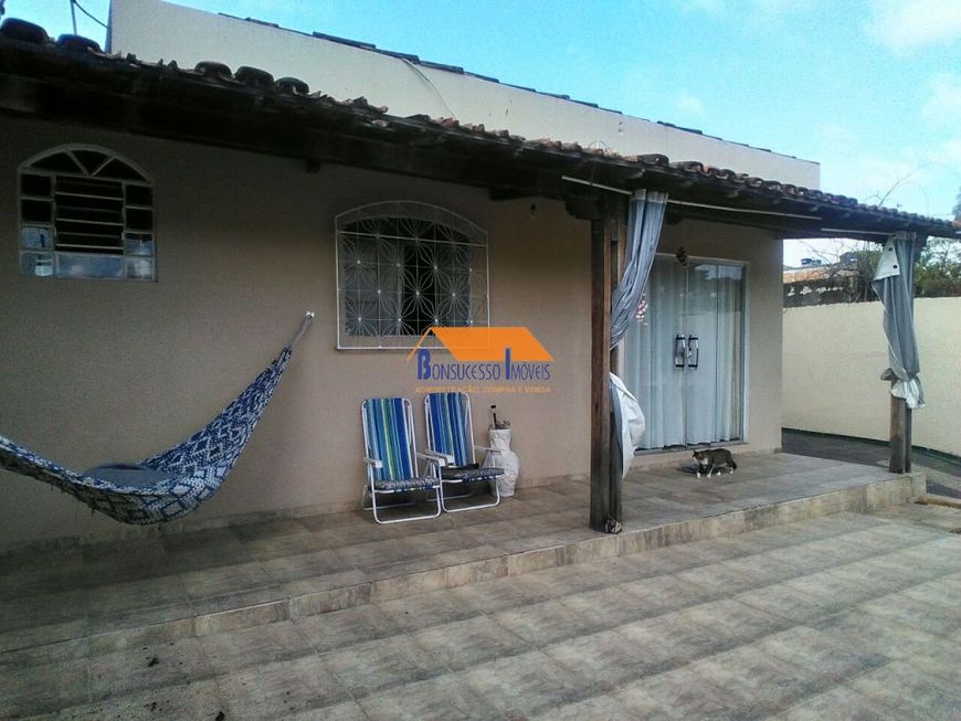 Casa de 3 quartos no bairro São Benedito