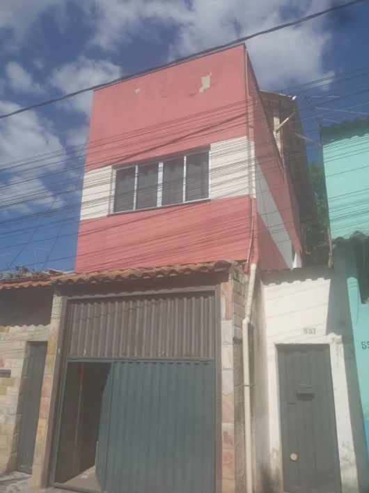 Casa / Prédio 200m2, 2 Quartos, Salão, 1 Vaga, Terraço, Londrina, São Benedito - Santa Luzia