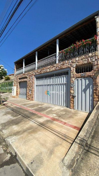 Casa 4 quartos, 329 m² R$ 800.000 - Duquesa I - Santa Luzia/MG