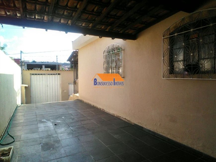 Casa de 3 quartos no bairro São Cosme De Baixo (São Benedito)