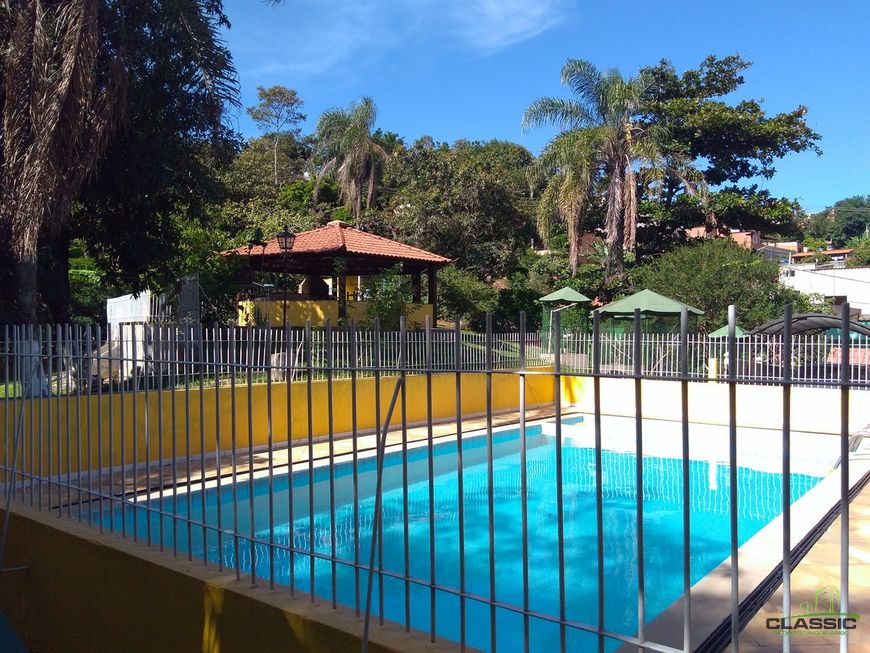 Lindo sitio, área 3600 m², lazer completo, pomar