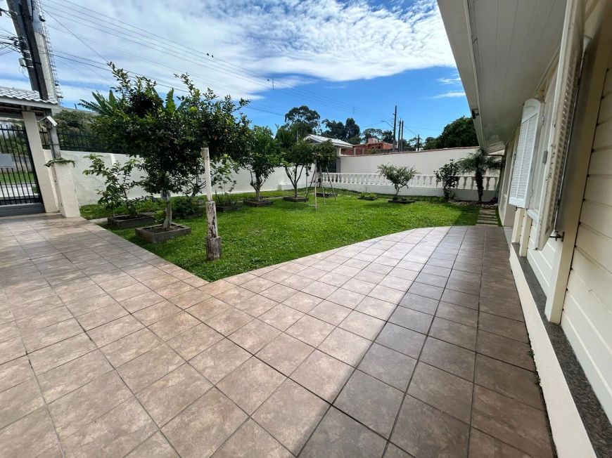 CASA TÉRREA | SANTO INÁCIO | 195M².