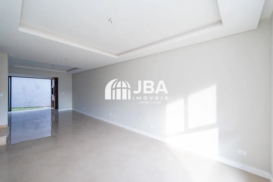 EXCELENTE SOBRADO EM CONDOMINIO COM QUINTAL