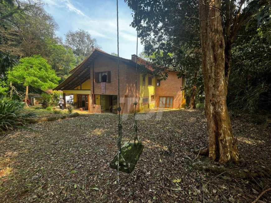 Campo Comprido, Casa 5 dormitórios (3 suítes), amplo terreno, estuda ap. menor valor. tdimob.com.br