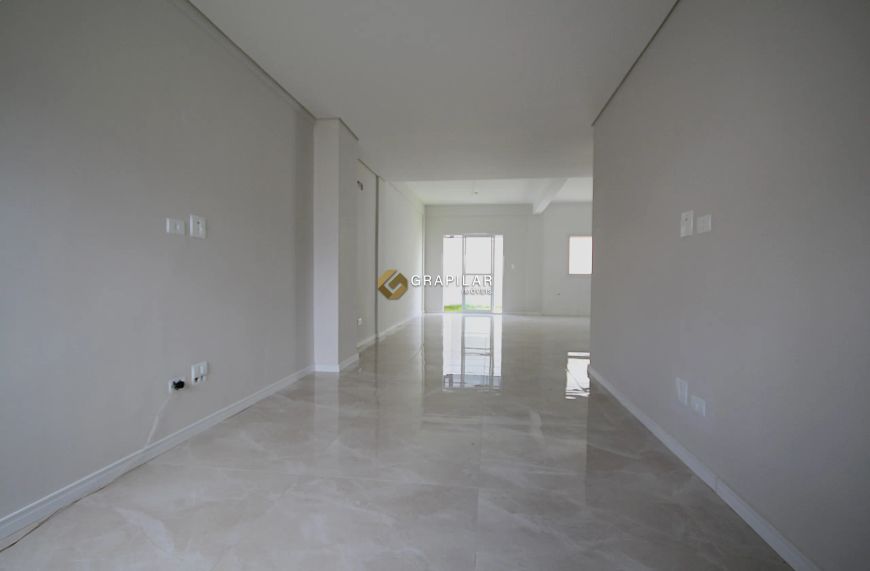 Excelente Triplex Novo à Venda no Bairro Portão
