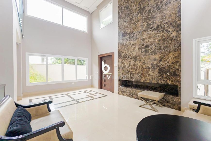 Casa Residencial Espetacular no Bairro Jardim Social, Curitiba/PR