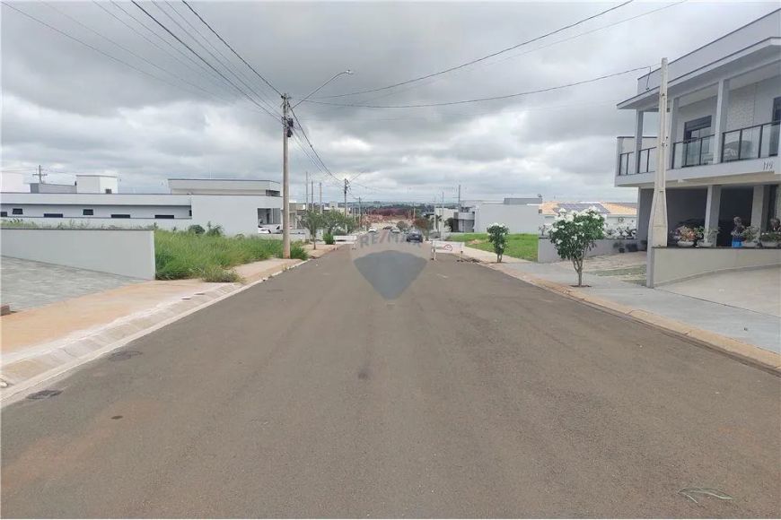 Terreno Ideal em Cosmópolis: Invista no Seu Futuro!