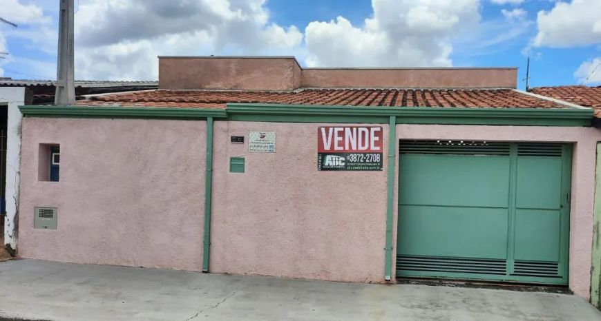 Casa a venda no Bairro Jardim Chico Mendes em Cosmópolis