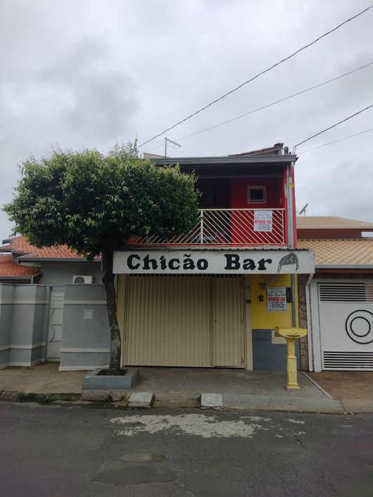 Sobrado residencial/comercial em Cosmópolis-SP, com sistema solar fotovoltaico.