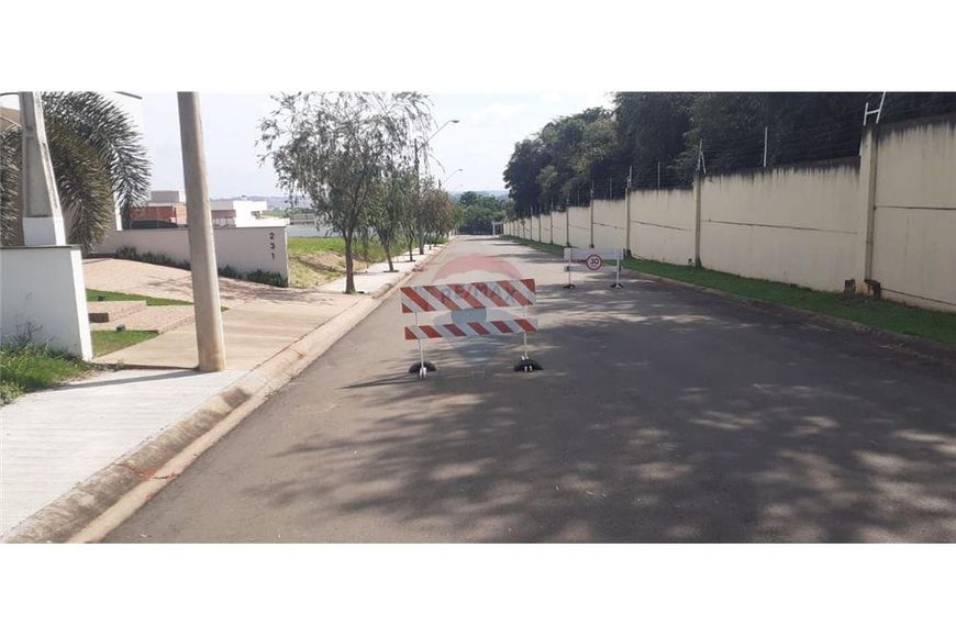 Terreno em condomínio, medindo 250 m² a venda por R$ 210.000,00 em Cosmópolis - SP