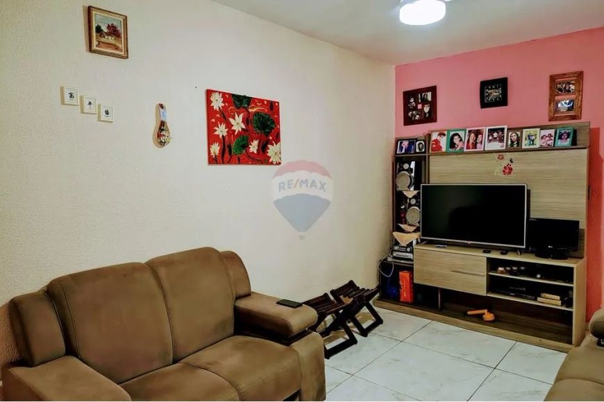 VENDE CASA 2 QUARTOS COM EDICULA