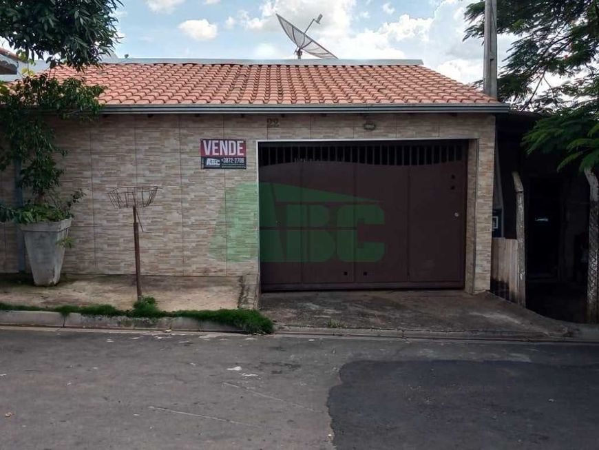 Venda de Casas / Padrão na cidade de Cosmópolis