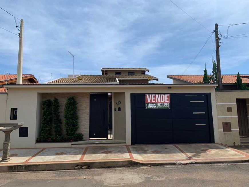 Venda de Casas / Padrão na cidade de Cosmópolis