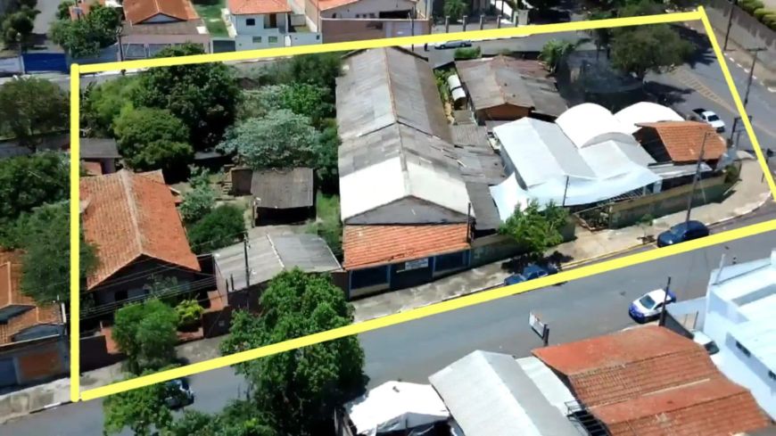 Imóvel NOBRE no centro Cosmópolis-SP. Coml/Resid. de 2.679,13m². OPORTUNIDADE.