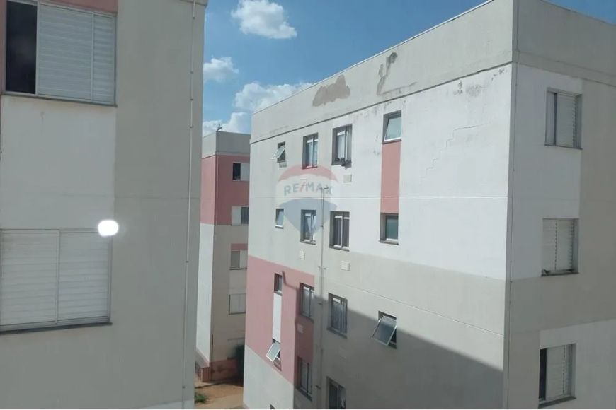 "Invista: Apt. 2 Quartos em Cosmópolis por Menos"