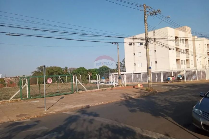 TERRENO A VENDA