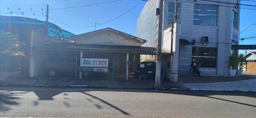 Casa à venda próxima ao Shopping em Cosmópolis
