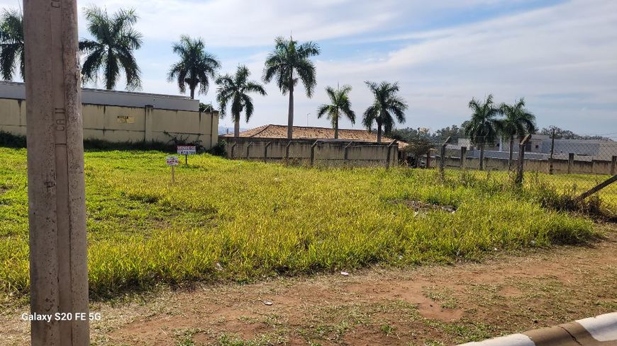 Terreno Comercial à venda no Condomínio Residencial Cidade Jardim em Cosmópolis