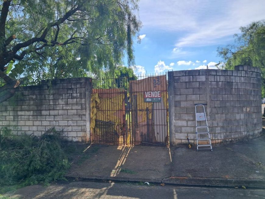 Venda de Terreno / Padrão na cidade de Cosmópolis