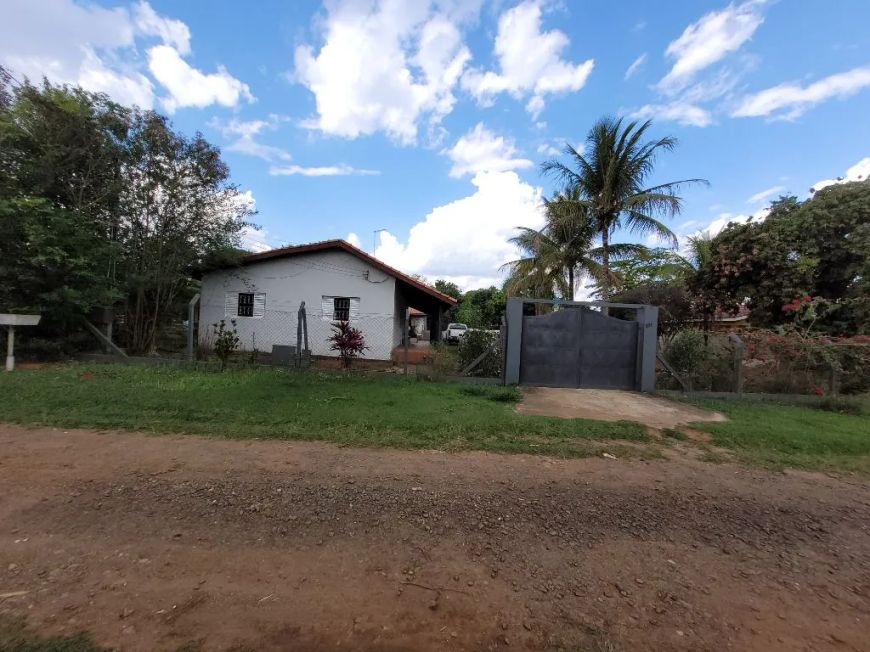 Chácara à venda no Bairro Chácaras Novo Mundo próximo ao Bairro Itapavussu em Cosmópolis