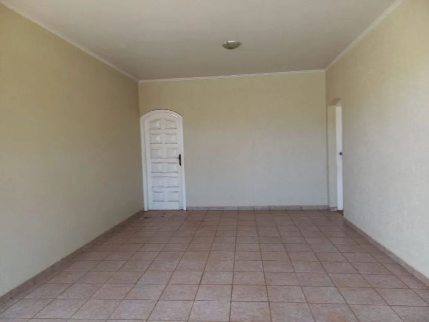 Casa à venda no Bairro Vila José Kalil Aun em Cosmópolis