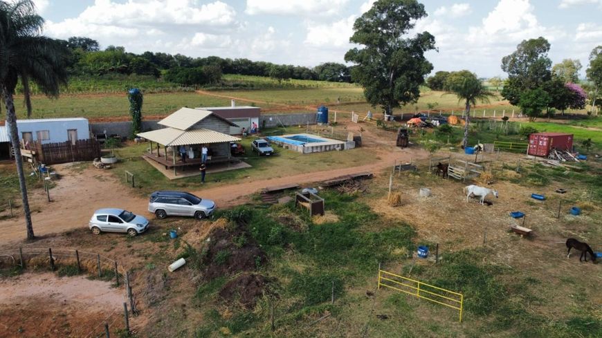 Sítio para Venda em Cosmópolis, Área Rural de Cosmópolis, 2 dormitórios, 2 suítes, 4 banheiros